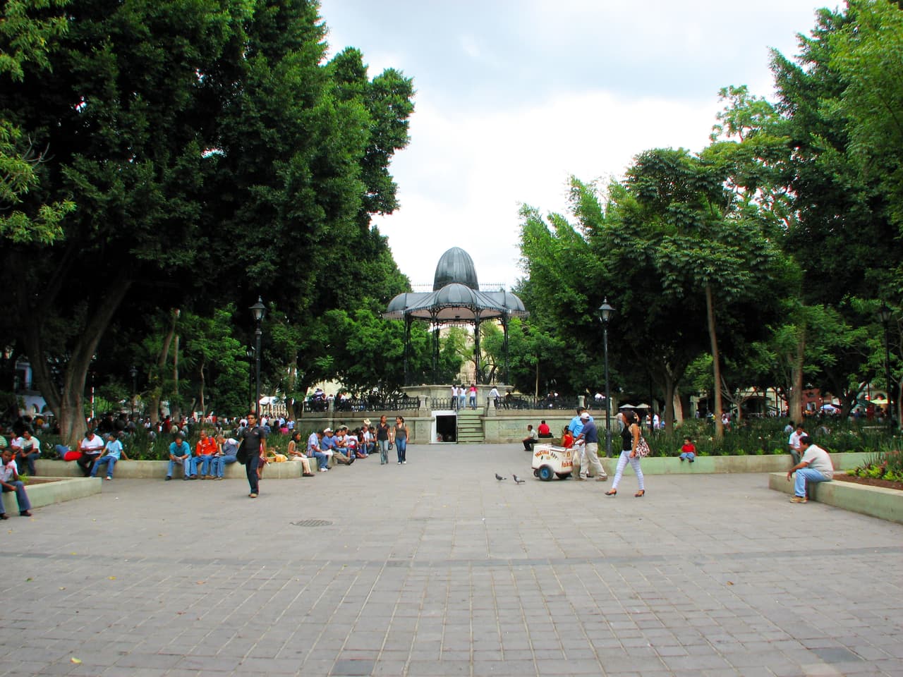 メキシコ・オアハカの旧市街ソカロ(中央広場)